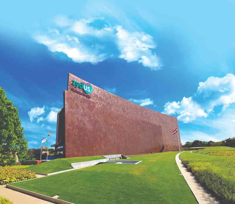 Passenger Vehicle Sales Rise 27% in December 2025 on Strong Utility Vehicle Demand